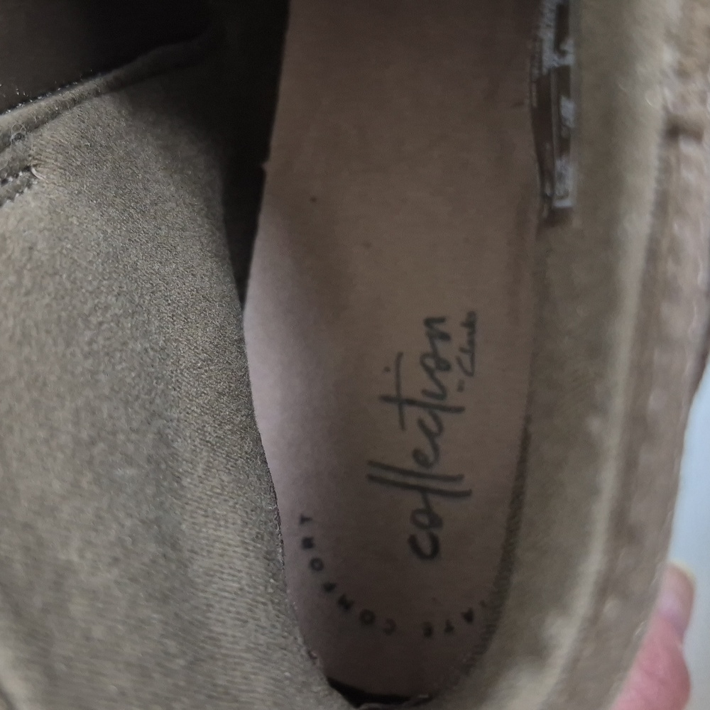 Clarks Sharon Salon Wedge Ankle Boots Taupe Size 11W Side Zip Suede - Picture 5 of 16